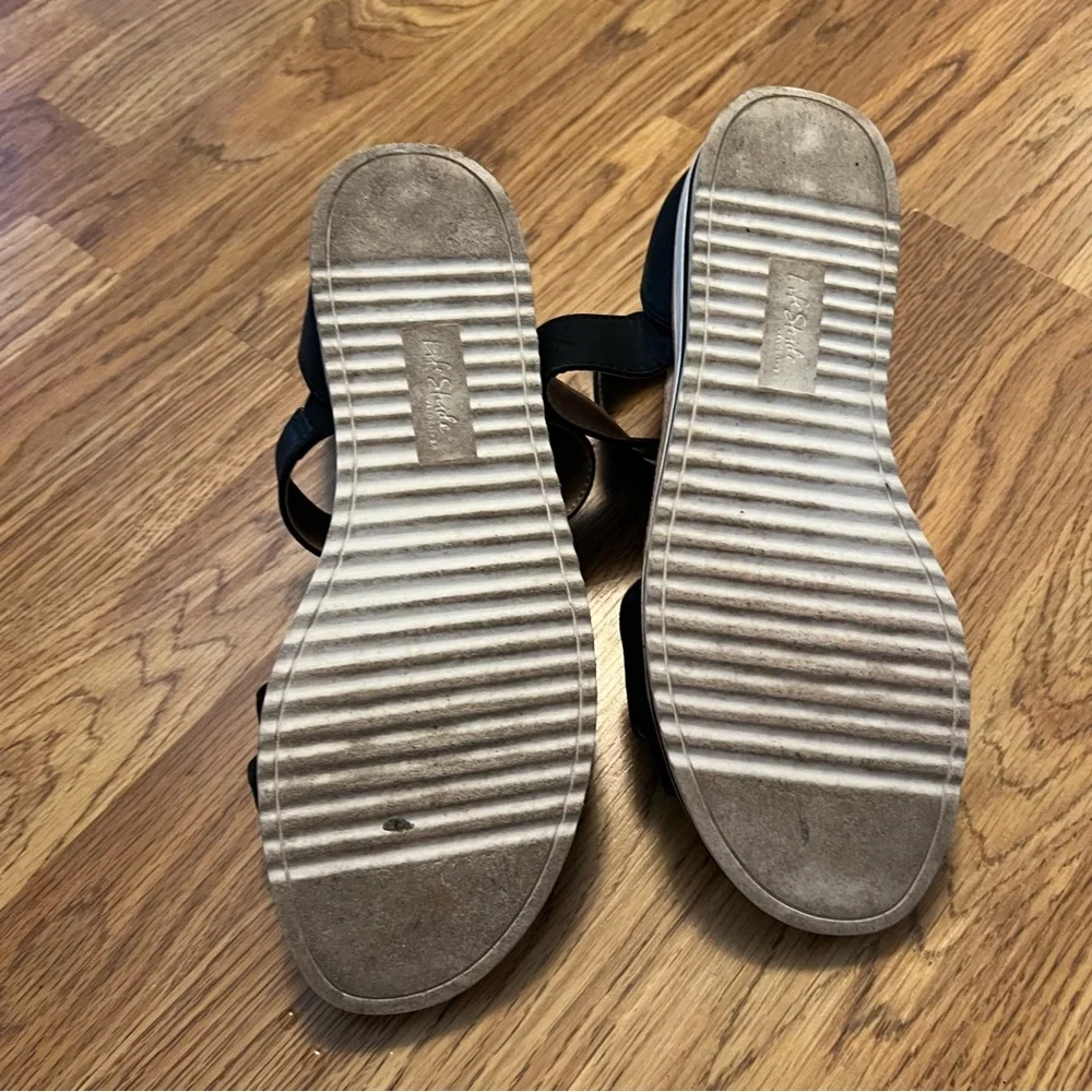 Life Stride Black and Tan Sandals - Picture 9 of 11